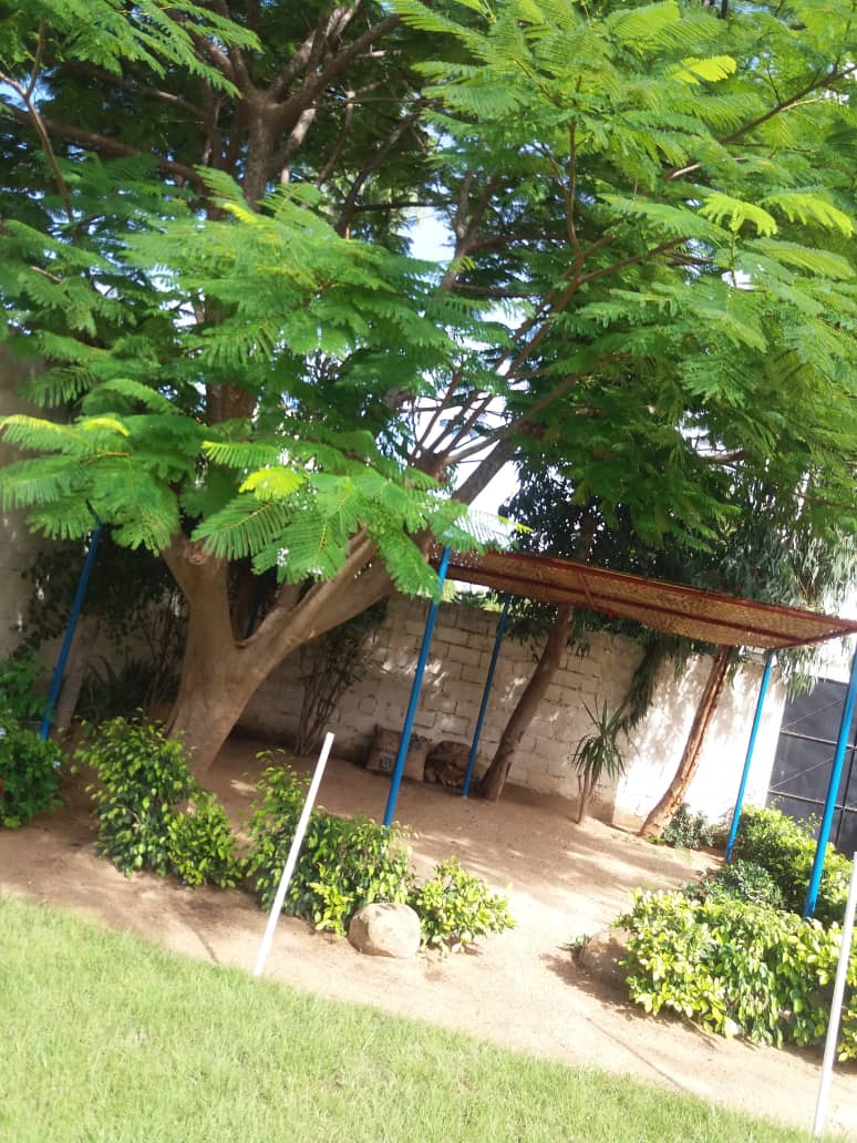 école
